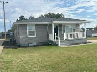 523 E 17th St, Hays, KS 67601