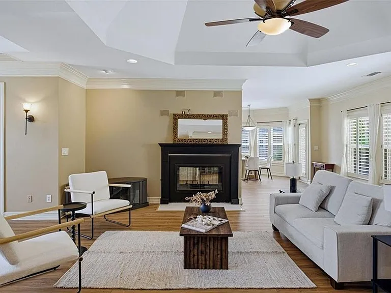 210 Masters View Ct — Photo 13