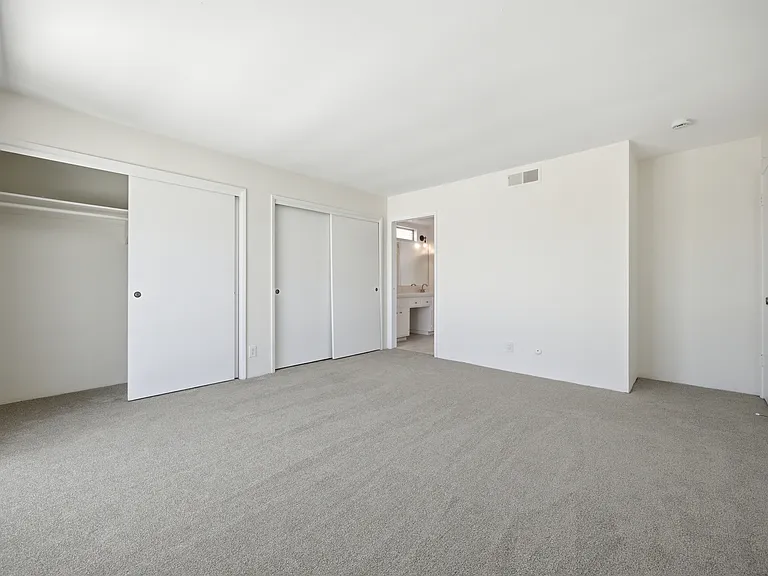 4339 Mentone St — Photo 21