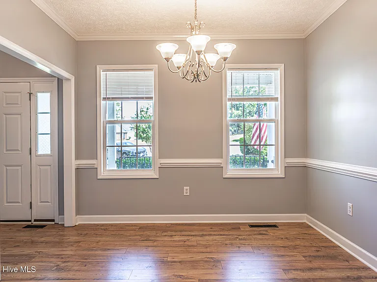 108 Silverburn Pl — Photo 3