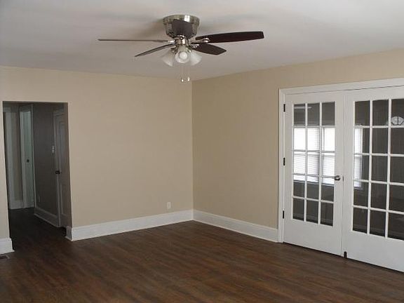 3rd image of 2006 Unaka Ave E