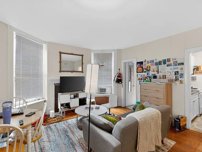 1063 Beacon St #2 — Photo 5