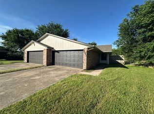 8320 NW 7th St, Oklahoma City, OK 73127
