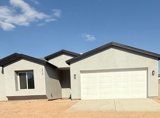 1819 S Coconino Dr, Apache Junction, AZ 85120