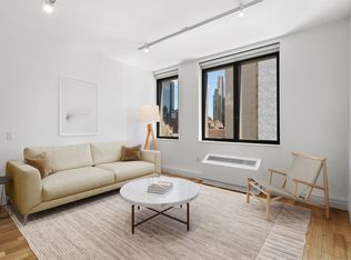550 W 54th St APT 1709, New York, NY 10019