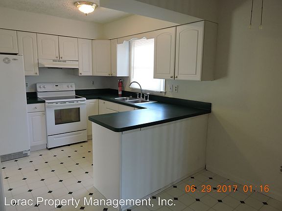 3rd image of 311 Durham Dr