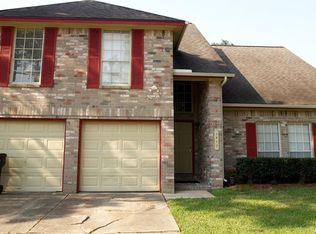 1411 New Cedars Dr, Houston, TX 77062