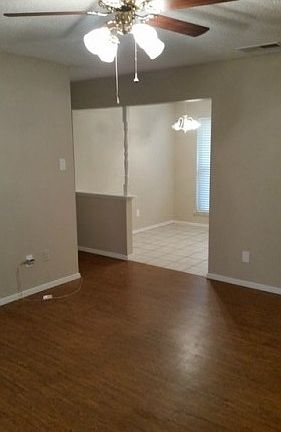 4th image of 913 Northshore Dr