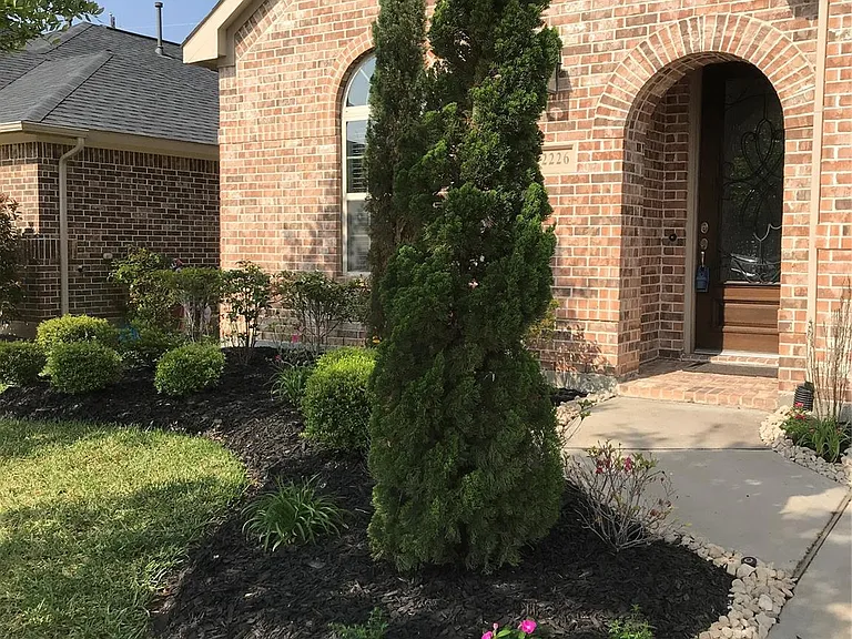 2226 Falcon Brook Dr — Photo 2