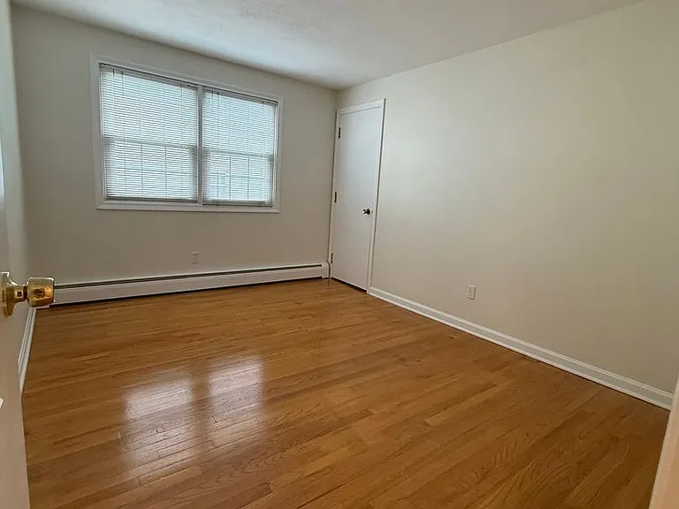 27 Janet Dr — Photo 15