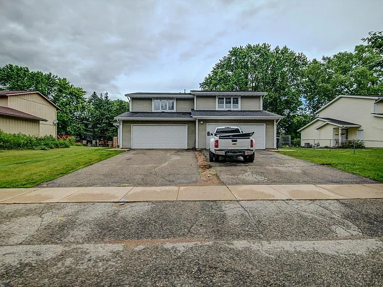 2305 McKenna Blvd — Photo 19