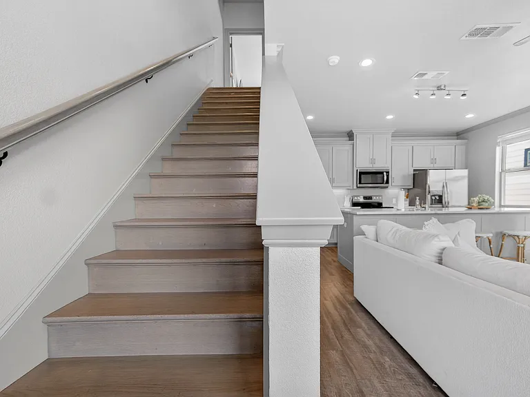 2519 McCart Ave — Photo 20