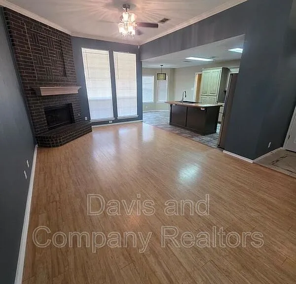 5203 Canadian Ave — Photo 4