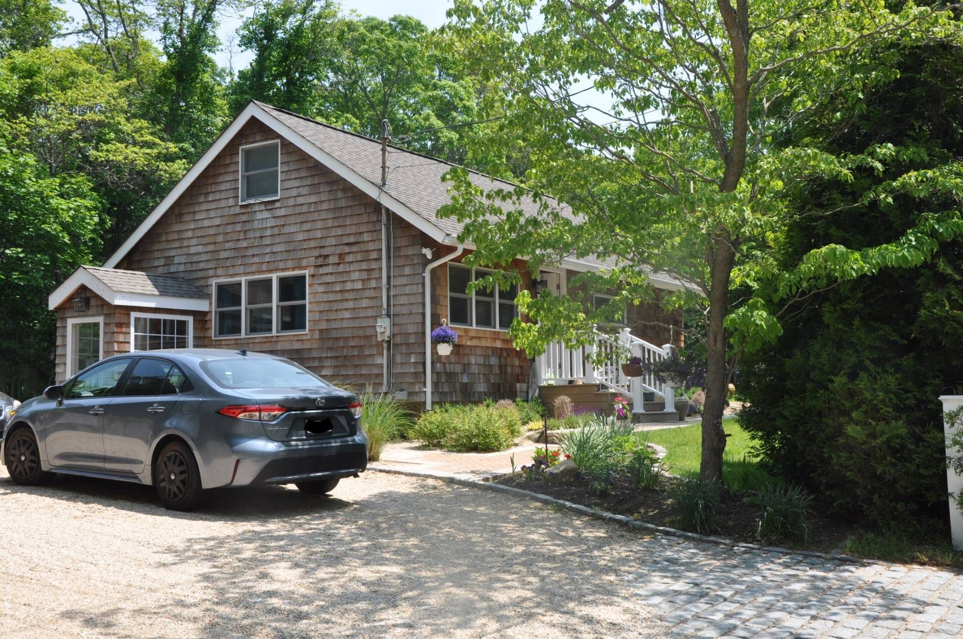 33 Abrahams Path, East Hampton, NY 11937 Out East