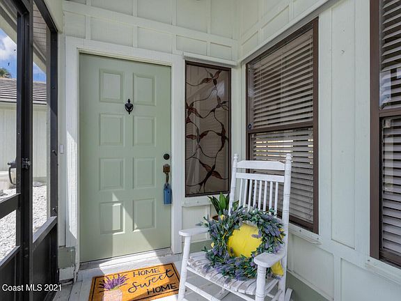 4th image of 321 Oak Haven Dr