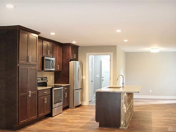 3rd image of 4400 Edelweiss Dr #4400