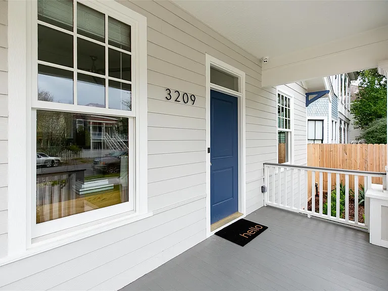 3209 Avenue P 1/2 — Photo 35