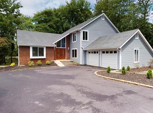 202 Wm Feather Dr, Voorhees, NJ 08043