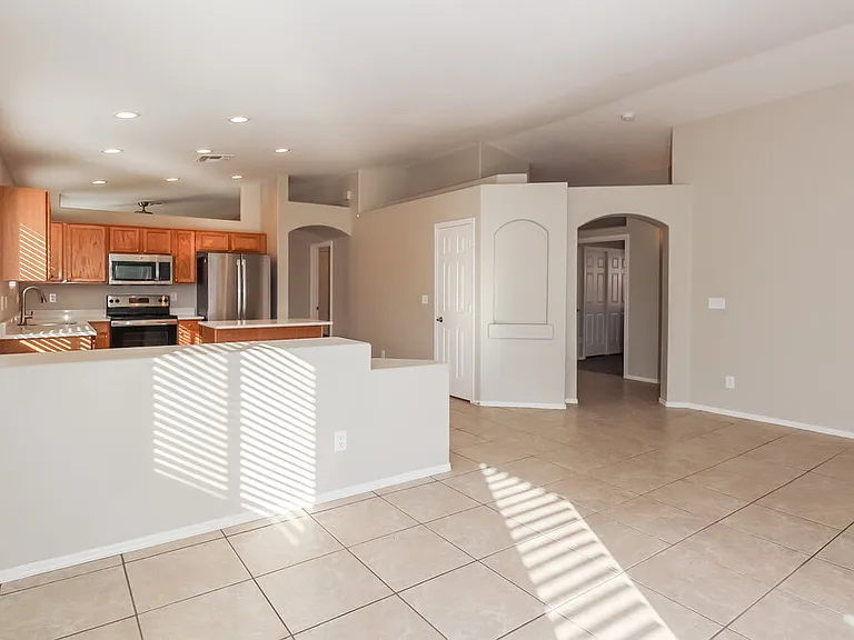 8523 N Cantora Way — Photo 8
