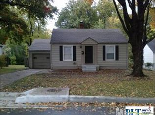 1527 W Sheley Rd, Independence, MO 64052