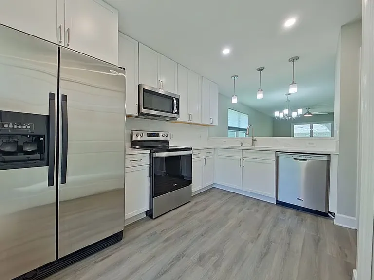 7738 Lola Cir — Photo 10