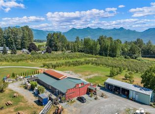 8233 Sims Rd, Sedro Woolley, WA 98284