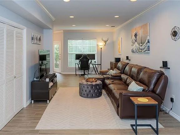 4th image of 12205 Abbey Glen Ln