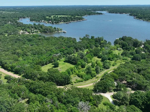 6958 Double Bridge Rd, Mabank, TX 75156