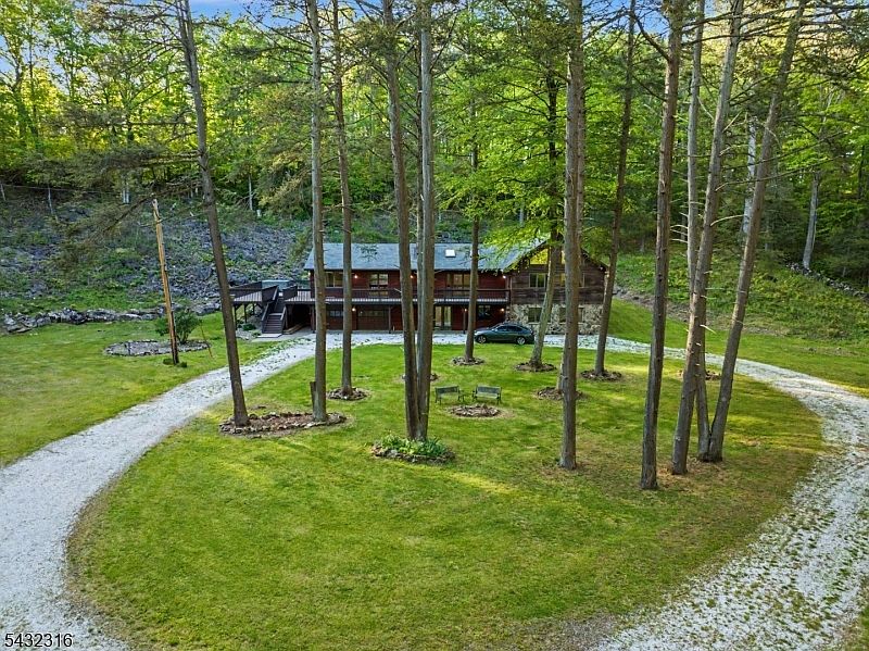 1st image of 1127 Dark Moon Rd