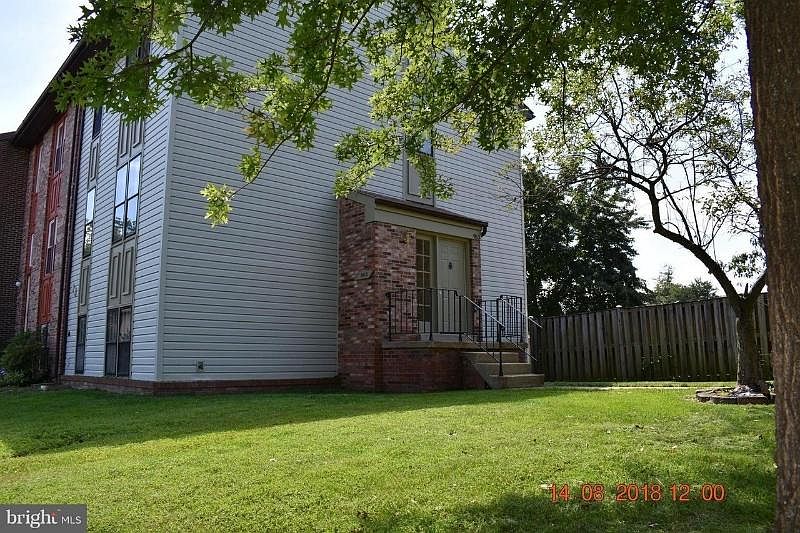 1st image of 963 Branch Dr