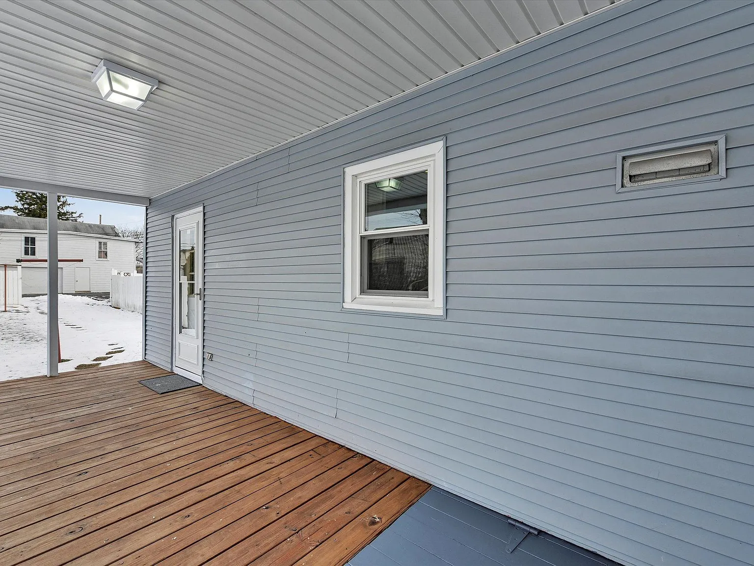 3 bed, 1144 sqft, $1,450 — Photo 3