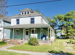 527 Jefferson Ave, Cape Charles, VA 23310
