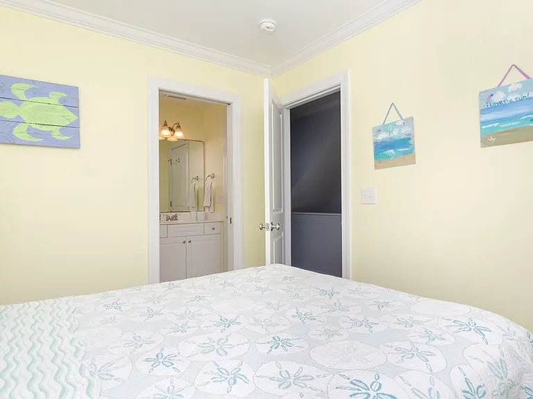 812 Canal Dr #1 — Photo 29