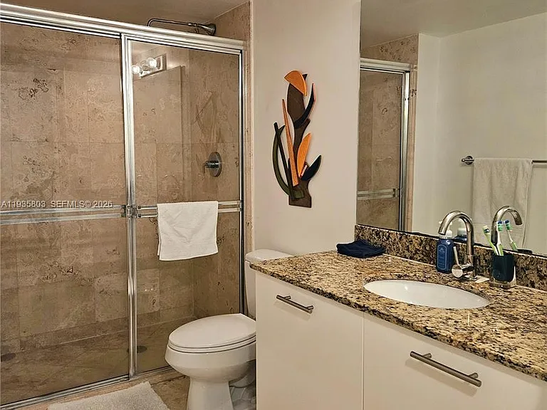 45 SE 5th St #1517 — Photo 18