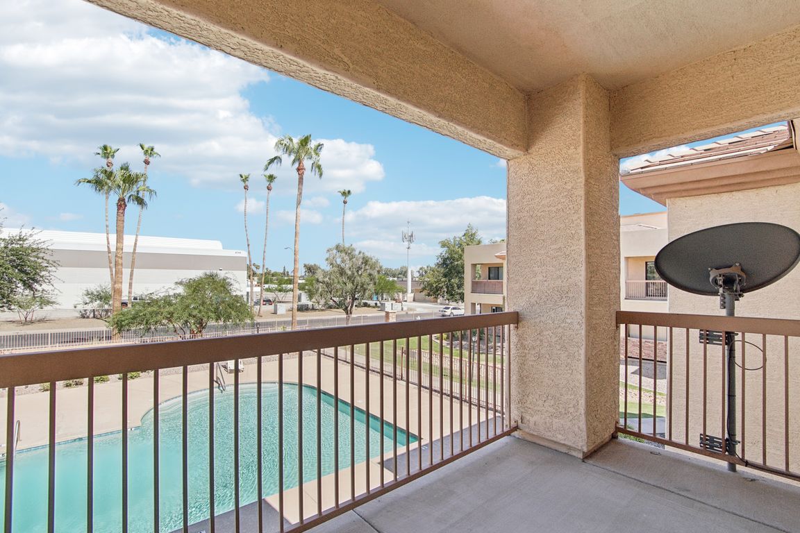 next background image