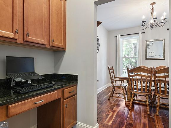 5th image of 83 Treadstone Ln