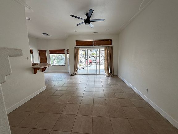 4th image of 1174 University Ridge Dr