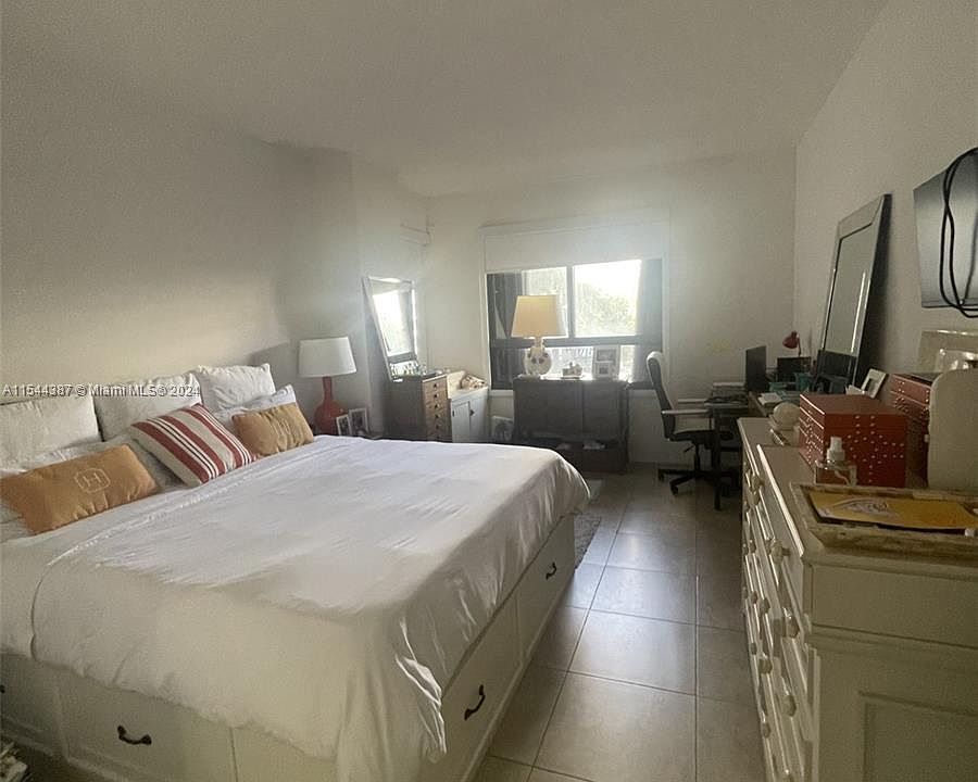 2nd image of 251 Crandon Blvd APT 223