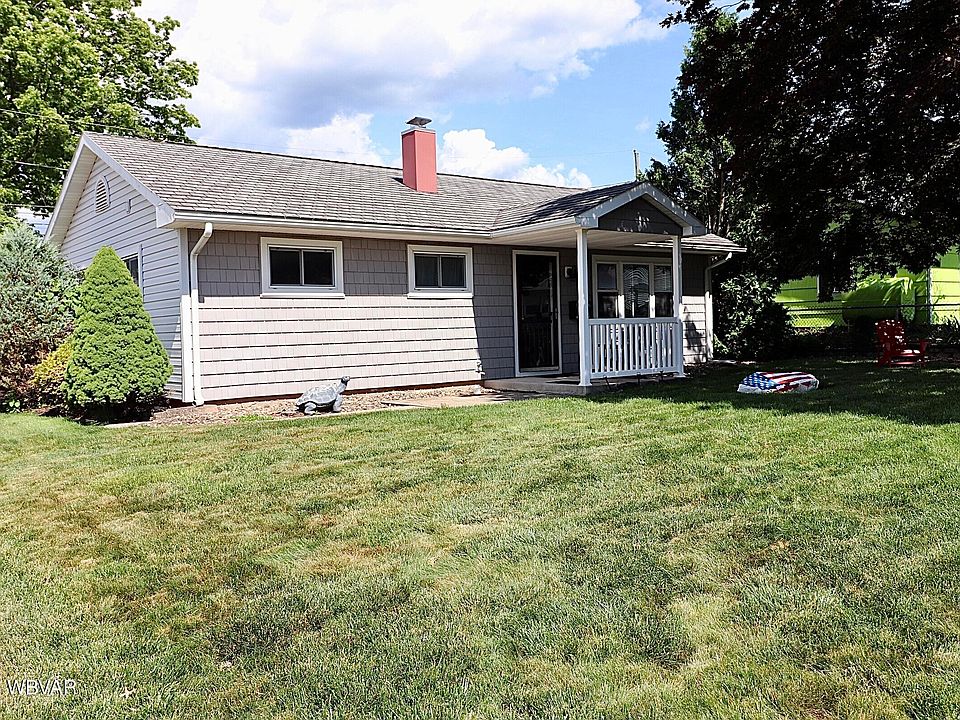 1st image of 701 Sylvan Dr S