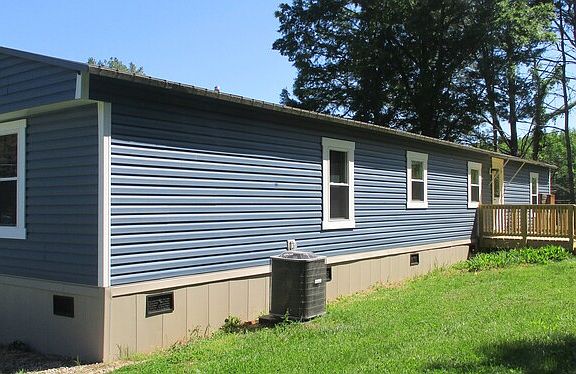 3rd image of 24671 Ridgecrest Rd