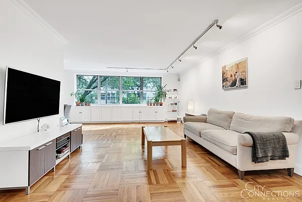 Sold by City Connections Realty | media 10