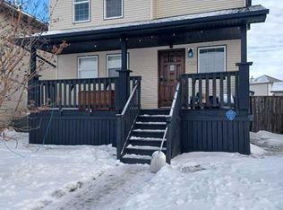 133 W Old Boomer Rd, Sylvan Lake, AB T4S2N1