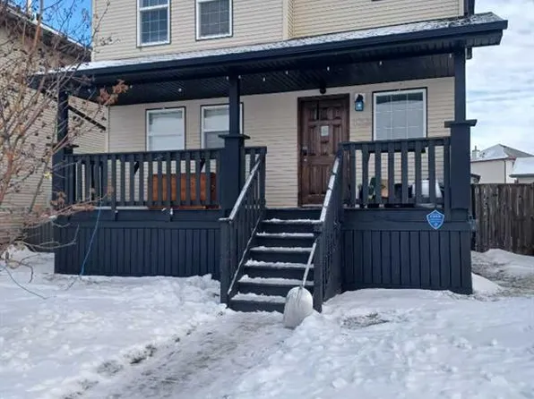 133 W Old Boomer Rd, Sylvan Lake, AB T4S 2N1