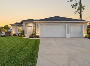 2711 Atwater Dr, North Port, FL 34288