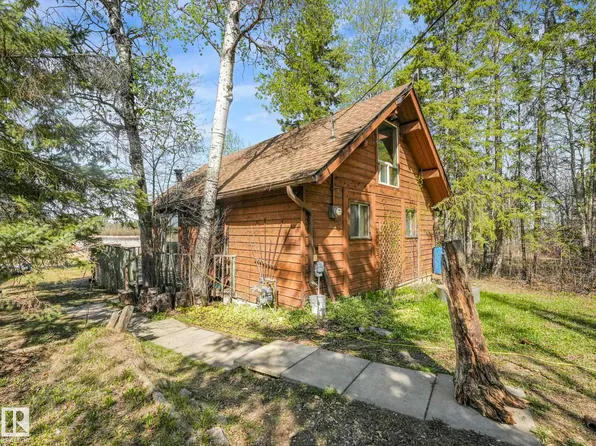 722 Blue Heron Dr, Sandy Beach, AB T0E 1V6