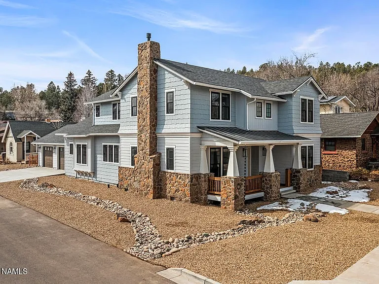 803 W Aspen Ave — Photo 2