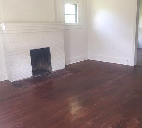 2nd image of 1911 Bennett Ave