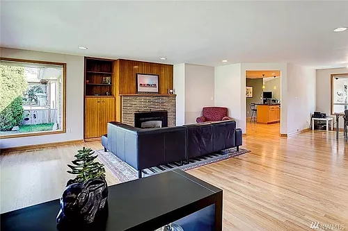 8630 Holly Ln Photo 1