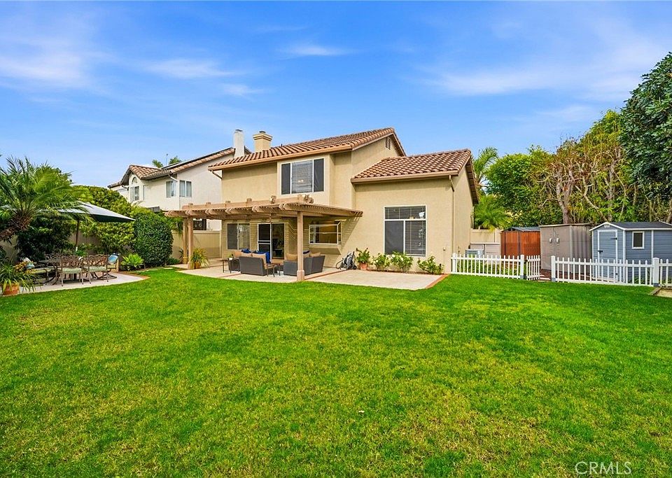 1st image of 4 Coppercrest