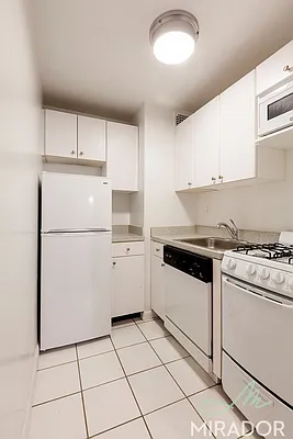 Rented by Mirador Real Estate | media 18